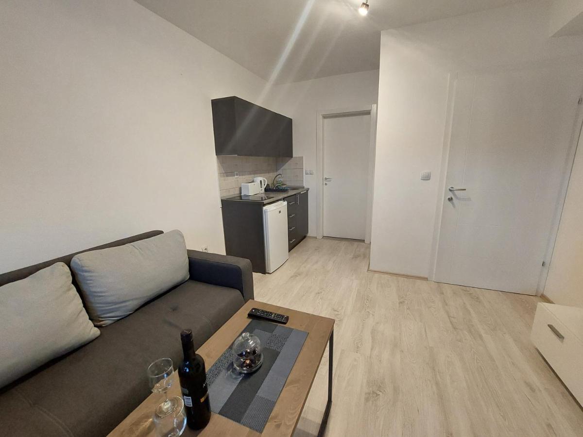 Dzusy Apartments โอครีด ภายนอก รูปภาพ