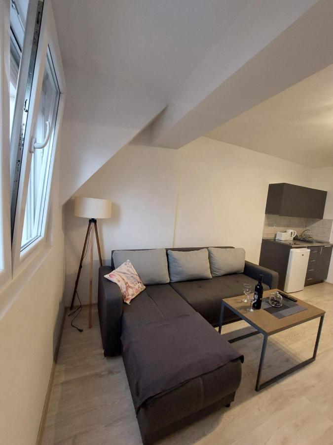 Dzusy Apartments โอครีด ภายนอก รูปภาพ
