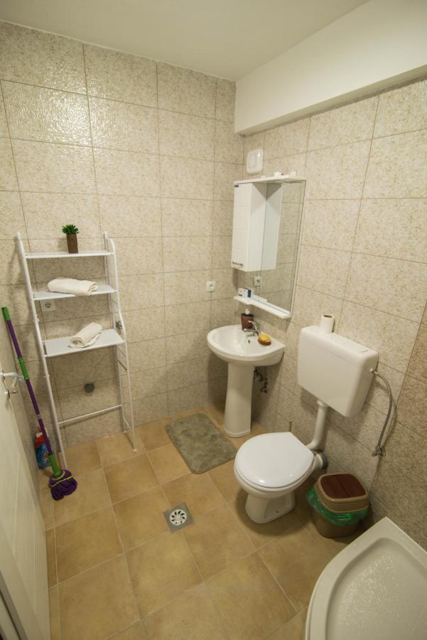 Dzusy Apartments โอครีด ภายนอก รูปภาพ